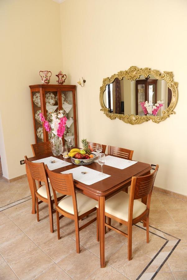 Classical Villa Archontiko D&M Rhodes City Kültér fotó